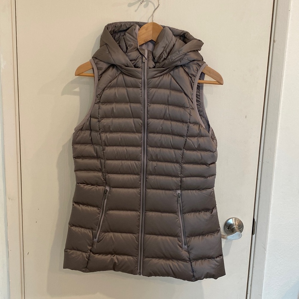 Lululemon Brave the Cold vest